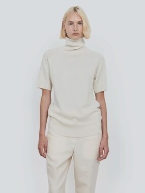 44ome ESSENTIAL WOOL SHORT SLEEVE TURTLENECK